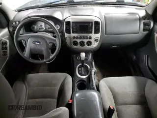 2007 Ford Escape Hybrid z VIN 1FMCU59H47KB00703, wystawiony jako Copart lot #51688245 z przebiegiem 194 296 mil mil oraz Szkoda całkowita • Salvage title. Historia ofert i sprzedaży dostępna na DreamBid. Obrazek 8.