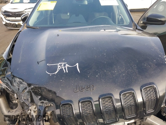 2018 Jeep Cherokee Latitude с VIN 1C4PJLCXXJD556624, выставлен на аукционе IAAI как лот 42464810 с пробегом 63 570 миль миль и . История ставок и продаж доступна на DreamBid. Изображение 10.