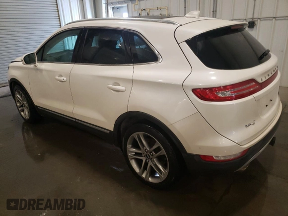 2015 Lincoln MKC with VIN 5LMTJ2AH5FUJ15147, listed as a Copart auction lot 45133245 with 110,872 mi miles and Salvage Title. Bid and sale history available at carsss.com. Image 2.