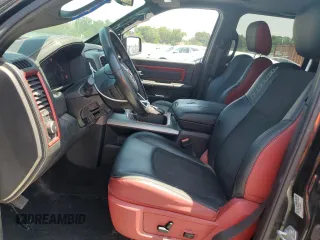 2016 Ram 1500 Rebel z VIN 1C6RR7YT5GS418564, wystawiony jako Copart lot #55436645 z przebiegiem 103 949 mil mil oraz Szkoda całkowita • Salvage title. Historia ofert i sprzedaży dostępna na DreamBid. Obrazek 7.