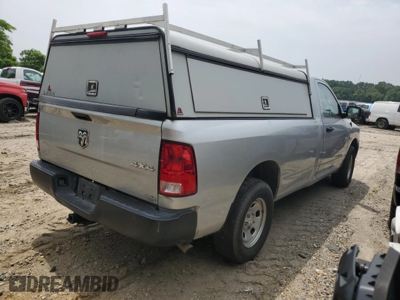 2018 Ram 1500 Tradesman z VIN 3C6JR7DT6JG130036, wystawiony jako Copart lot #59821145 z przebiegiem 140 122 mil mil oraz Czysty tytuł • Clean title. Historia ofert i sprzedaży dostępna na DreamBid. Obrazek 3.