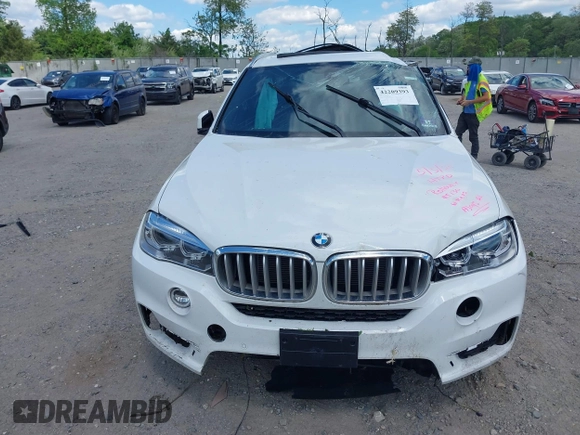 2017 BMW X5 xDrive35i z VIN 5UXKR0C30H0X79365, wystawiony jako IAAI lot #42209393 z przebiegiem Nie podano mil oraz . Historia ofert i sprzedaży dostępna na DreamBid. Obrazek 12.