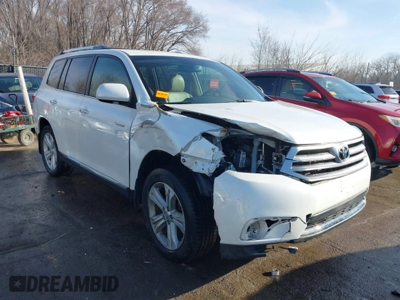 2013 Toyota Highlander Limited z VIN 5TDDK3EH1DS197498, wystawiony jako IAAI lot #41712837 z przebiegiem 74 023 mil mil oraz . Historia ofert i sprzedaży dostępna na DreamBid. Obrazek 1.