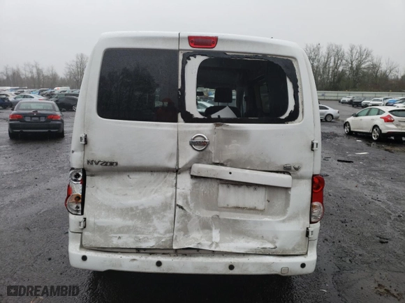2016 Nissan NV200 S with VIN 3N6CM0KN6GK695160, listed as a Copart auction lot 87432664 with 96,293 mi miles and Salvage Title. Bid and sale history available at carsss.com. Image 6.