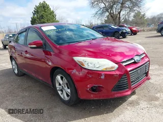 2014 Ford Focus SE with VIN 1FADP3F27EL403007, listed as a IAAI auction lot 41893547 with 95,864 mi miles. Bid and sale history available at carsss.com. Image 1.
