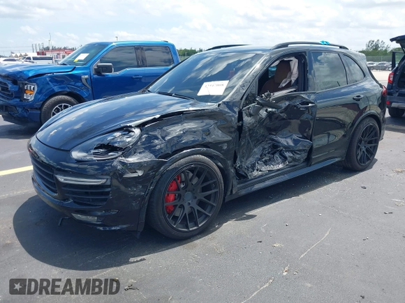 2016 Porsche Cayenne GTS z VIN WP1AD2A25GLA70430, wystawiony jako IAAI lot #42547008 z przebiegiem 108 374 mil mil oraz . Historia ofert i sprzedaży dostępna na DreamBid. Obrazek 17.