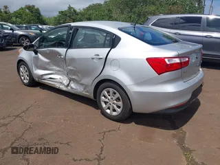 2016 Kia Rio LX with VIN KNADM4A33G6638575, listed as a IAAI auction lot 41828931 with 76,220 mi miles. Bid and sale history available at carsss.com. Image 3.