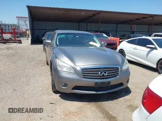 2012 Infiniti M z VIN JN1BY1AR8CM395534, wystawiony jako IAAI lot #42254266 z przebiegiem 11 mil mil oraz . Historia ofert i sprzedaży dostępna na DreamBid. Obrazek 1.
