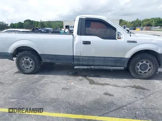 2018 Ford F-150 XL z VIN 1FTMF1CB4JKC60846, wystawiony jako IAAI lot #42759459 z przebiegiem 169 216 mil mil oraz . Historia ofert i sprzedaży dostępna na DreamBid. Obrazek 17.