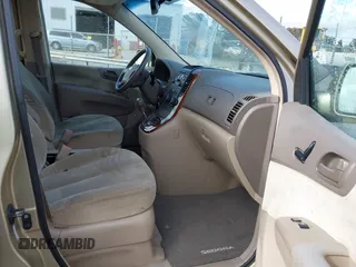2007 Kia Sedona LX with VIN KNDMB233676171551, listed as a IAAI auction lot 40801032 with 142,581 mi miles. Bid and sale history available at carsss.com. Image 5.