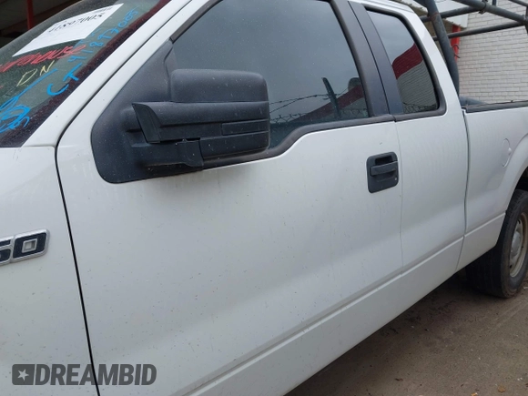 2011 Ford F-150 XL with VIN 1FTEX1CM3BFC07956, listed as a IAAI auction lot 41897005 with 277,429 mi miles. Bid and sale history available at carsss.com. Image 14.