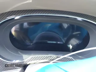 2022 Bentley Bentayga V8 z VIN SJAAM2ZV9NC011752, wystawiony jako IAAI lot #41265000 z przebiegiem Nie podano mil oraz . Historia ofert i sprzedaży dostępna na DreamBid. Obrazek 7.