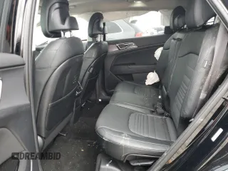 2024 Kia Sportage SX-Prestige z VIN 5XYK5CDF2RG193172, wystawiony jako Copart lot #46922775 z przebiegiem 1 581 mil mil oraz Nie do naprawy • Non repairable. Historia ofert i sprzedaży dostępna na DreamBid. Obrazek 11.