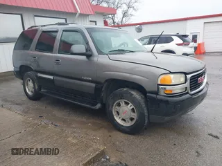 2002 GMC Yukon SLT with VIN 1GKEK13Z22R272696, listed as a IAAI auction lot 41430440 with 359,312 mi miles. Bid and sale history available at carsss.com. Image 1.