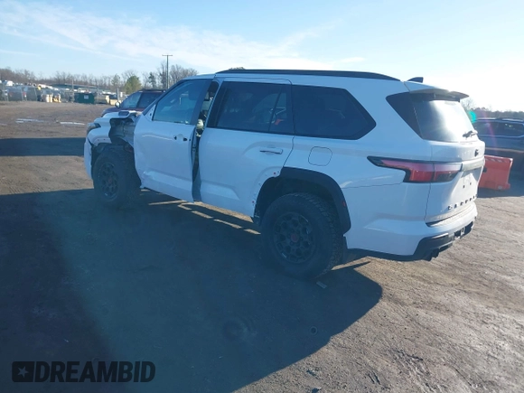 2024 Toyota Sequoia SR5 with VIN 7SVAAABA3RX039902, listed as a IAAI auction lot 41405838 with 6,575 mi miles. Bid and sale history available at carsss.com. Image 3.