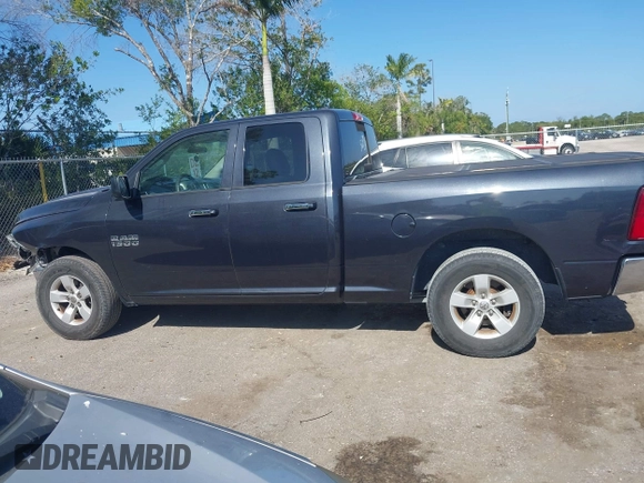 2018 Ram 1500 SLT z VIN 1C6RR6GG2JS303880, wystawiony jako IAAI lot #42138224 z przebiegiem 120 533 mil mil oraz . Historia ofert i sprzedaży dostępna na DreamBid. Obrazek 14.