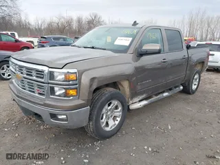 2015 Chevrolet Silverado 1500 LT with VIN 3GCUKREC4FG237341, listed as a IAAI auction lot 41813464 with 108,751 mi miles. Bid and sale history available at carsss.com. Image 22.