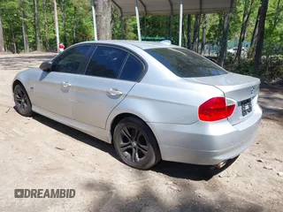 2008 BMW 3 Series 328xi с VIN WBAVC935X8K044268, выставлен на аукционе IAAI как лот 42116630 с пробегом 137 739 миль миль и . История ставок и продаж доступна на DreamBid. Изображение 3.