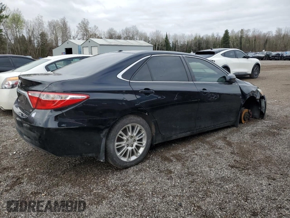 2015 Toyota Camry XLE z VIN 4T1BF1FK7FU498457, wystawiony jako Copart lot #52054965 z przebiegiem 230 413 mil mil oraz Czysty tytuł • Clean title. Historia ofert i sprzedaży dostępna na DreamBid. Obrazek 3.