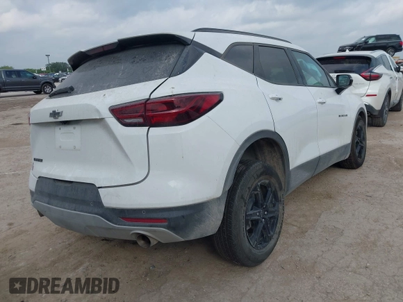 2024 Chevrolet Blazer LT с VIN 3GNKBDR43RS210038, выставлен на аукционе IAAI как лот 42144722 с пробегом 10 862 миль миль и . История ставок и продаж доступна на DreamBid. Изображение 4.