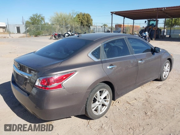 2015 Nissan Altima SV with VIN 1N4AL3AP8FC133739, listed as a IAAI auction lot 42117883 with 239,614 mi miles and . Bid and sale history available at carsss.com. Image 4.