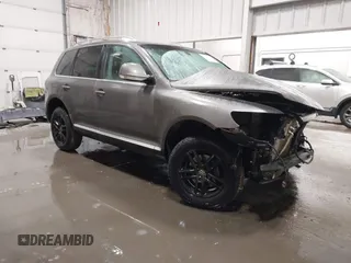 2008 Volkswagen Touareg V6 with VIN WVGBE77L18D028912, listed as a IAAI auction lot 41615381 with 182,982 mi miles and . Bid and sale history available at DreamBid. Image 1.