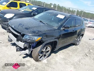 2019 Jeep Compass Limited z VIN 3C4NJCCB5KT667265, wystawiony jako IAAI lot #41805204 z przebiegiem 125 978 mil mil oraz . Historia ofert i sprzedaży dostępna na DreamBid. Obrazek 18.