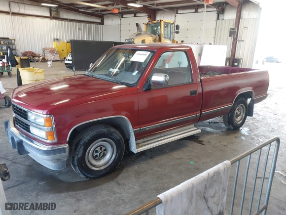1990 Chevrolet C/K 2500 with VIN 1GCFC24K8LE253101, listed as a IAAI auction lot 34466000 with 69,933 mi miles. Bid and sale history available at carsss.com. Image 2.