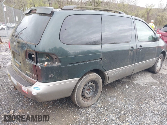 2001 Toyota Sienna LE with VIN 4T3ZF13C71U351289, listed as a IAAI auction lot 41966579 with 254,740 mi miles. Bid and sale history available at carsss.com. Image 4.