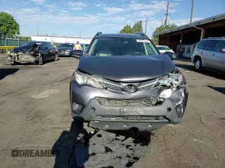 2015 Toyota RAV4 LE with VIN JTMBFREV7FJ049828, listed as a Copart auction lot 60457645 with 80,105 mi miles and Salvage title. Bid and sale history available at DreamBid. Image 13.