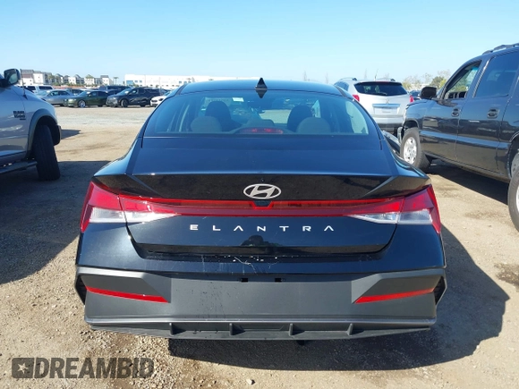 2024 Hyundai Elantra SE with VIN KMHLL4DG5RU842031, listed as a IAAI auction lot 41814198 with 6,038 mi miles and . Bid and sale history available at DreamBid. Image 17.