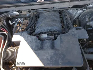 2018 Chevrolet Silverado 1500 LT with VIN 3GCUKRECXJG321396, listed as a IAAI auction lot 40851181 with 137,348 mi miles. Bid and sale history available at carsss.com. Image 10.