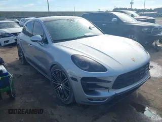 2015 Porsche Macan Turbo z VIN WP1AF2A5XFLB95717, wystawiony jako IAAI lot #41354991 z przebiegiem 122 663 mil mil oraz . Historia ofert i sprzedaży dostępna na DreamBid. Obrazek 1.
