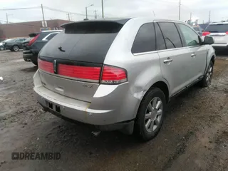2009 Lincoln MKX with VIN 2LMDU68C09BJ01896, listed as a IAAI auction lot 41524222 with 243,315 mi miles. Bid and sale history available at carsss.com. Image 4.