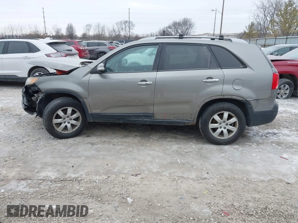 2011 Kia Sorento LX with VIN 5XYKTDA19BG181580, listed as a IAAI auction lot 41386803 with 148,973 mi miles. Bid and sale history available at carsss.com. Image 15.