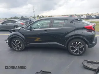 2021 Toyota C-HR LE z VIN NMTKHMBX3MR127202, wystawiony jako IAAI lot #42188312 z przebiegiem 54 029 mil mil oraz . Historia ofert i sprzedaży dostępna na DreamBid. Obrazek 15.