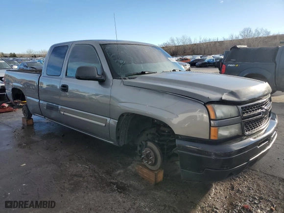 2007 Chevrolet Silverado 1500 Classic LT1 with VIN 1GCEC19V47Z171034, listed as a Copart auction lot 86831534 with 140,092 mi miles and Clean Title. Bid and sale history available at carsss.com. Image 4.