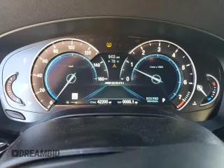 2018 BMW 5 Series M550i xDrive with VIN WBAJB9C52JB035913, listed as a Copart auction lot 51441195 with 42,205 mi miles and Salvage Title. Bid and sale history available at carsss.com. Image 9.