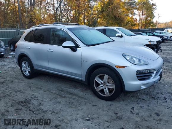 2012 Porsche Cayenne S Hybrid with VIN WP1AE2A25CLA90720, listed as a Copart auction lot 76467154 with 100,460 mi miles and Clean title. Bid and sale history available at DreamBid. Image 4.