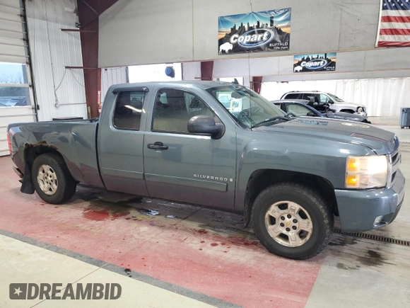 2007 Chevrolet Silverado 1500 LT w/1LT with VIN 2GCEC19J971592270, listed as a Copart auction lot 62802494 with 127,983 mi miles and Non Repairable. Bid and sale history available at carsss.com. Image 4.