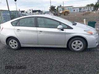 2011 Toyota Prius I z VIN JTDKN3DU6B0321701, wystawiony jako IAAI lot #41631688 z przebiegiem 127 987 mil mil oraz . Historia ofert i sprzedaży dostępna na DreamBid. Obrazek 14.