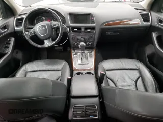2009 Audi Q5 Premium Plus z VIN WA1KK78R29A039799, wystawiony jako Copart lot #51709645 z przebiegiem 183 692 mil mil oraz Czysty tytuł • Clean title. Historia ofert i sprzedaży dostępna na DreamBid. Obrazek 8.