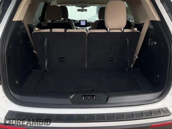 2022 Ford Explorer XLT z VIN 1FMSK7DH3NGB36208, wystawiony jako IAAI lot #42468431 z przebiegiem 51 513 mil mil oraz . Historia ofert i sprzedaży dostępna na DreamBid. Obrazek 2.