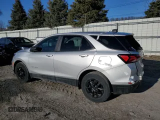 2022 Chevrolet Equinox LS z VIN 2GNAXSEV7N6149978, wystawiony jako Copart lot #47791645 z przebiegiem 8 387 mil mil oraz Szkoda całkowita • Salvage title. Historia ofert i sprzedaży dostępna na DreamBid. Obrazek 2.