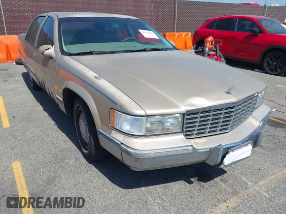 1995 Cadillac Fleetwood z VIN 1G6DW52P2SR713135, wystawiony jako IAAI lot #42352917 z przebiegiem 72 919 mil mil oraz . Historia ofert i sprzedaży dostępna na DreamBid. Obrazek 1.