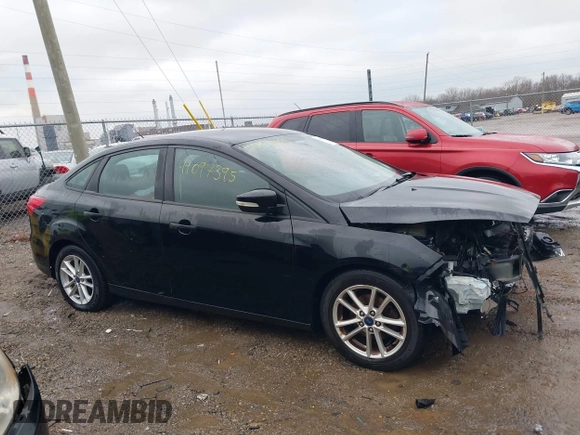 2016 Ford Focus SE z VIN 1FADP3F25GL386582, wystawiony jako IAAI lot #41097395 z przebiegiem 101 479 mil mil oraz . Historia ofert i sprzedaży dostępna na DreamBid. Obrazek 14.