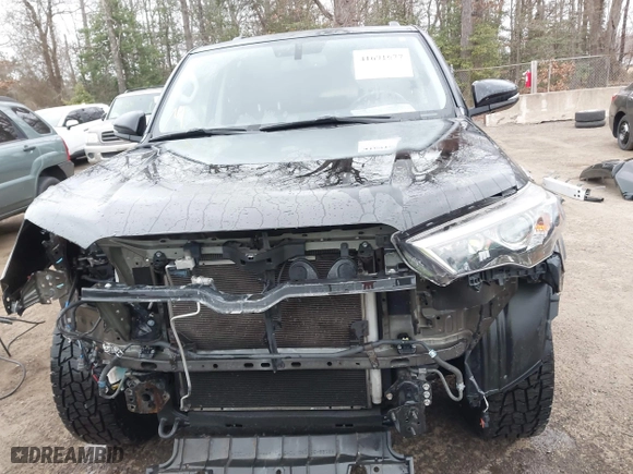 2019 Toyota 4Runner SR5 with VIN JTEBU5JR8K5700020, listed as a IAAI auction lot 41691677 with 70,562 mi miles. Bid and sale history available at carsss.com. Image 13.