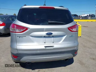 2016 Ford Escape SE with VIN 1FMCU0G96GUA99637, listed as a IAAI auction lot 41851586 with 61,143 mi miles. Bid and sale history available at carsss.com. Image 17.