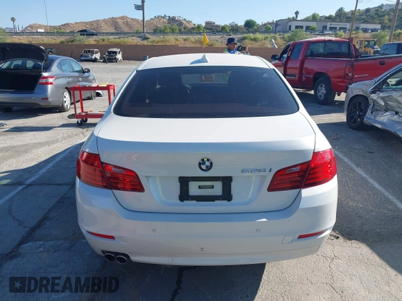 2014 BMW 5 Series 528i with VIN WBA5A5C5XED509484, listed as a IAAI auction lot 42607996 with 114,172 mi miles and . Bid and sale history available at DreamBid. Image 16.