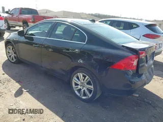 2012 Volvo S60 T5 с VIN YV1622FS1C2086107, выставлен на аукционе IAAI как лот 41844844 с пробегом 194 042 миль миль и . История ставок и продаж доступна на DreamBid. Изображение 3.